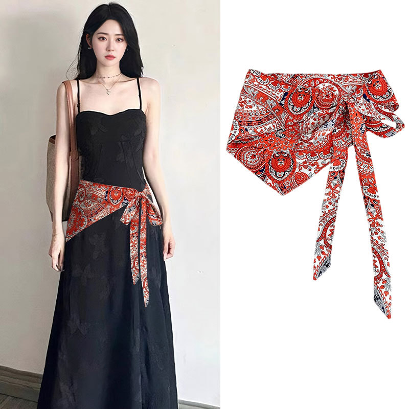 Cashew flower triangular scarf - đánh giá và giá Hi Tech Accessories