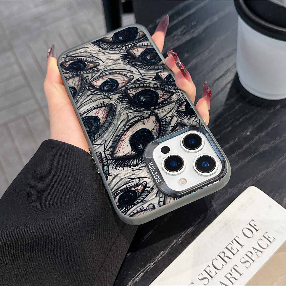 Eyes Pattern Luxury Phone Case - đánh giá và giá Tech Accessories Iphone