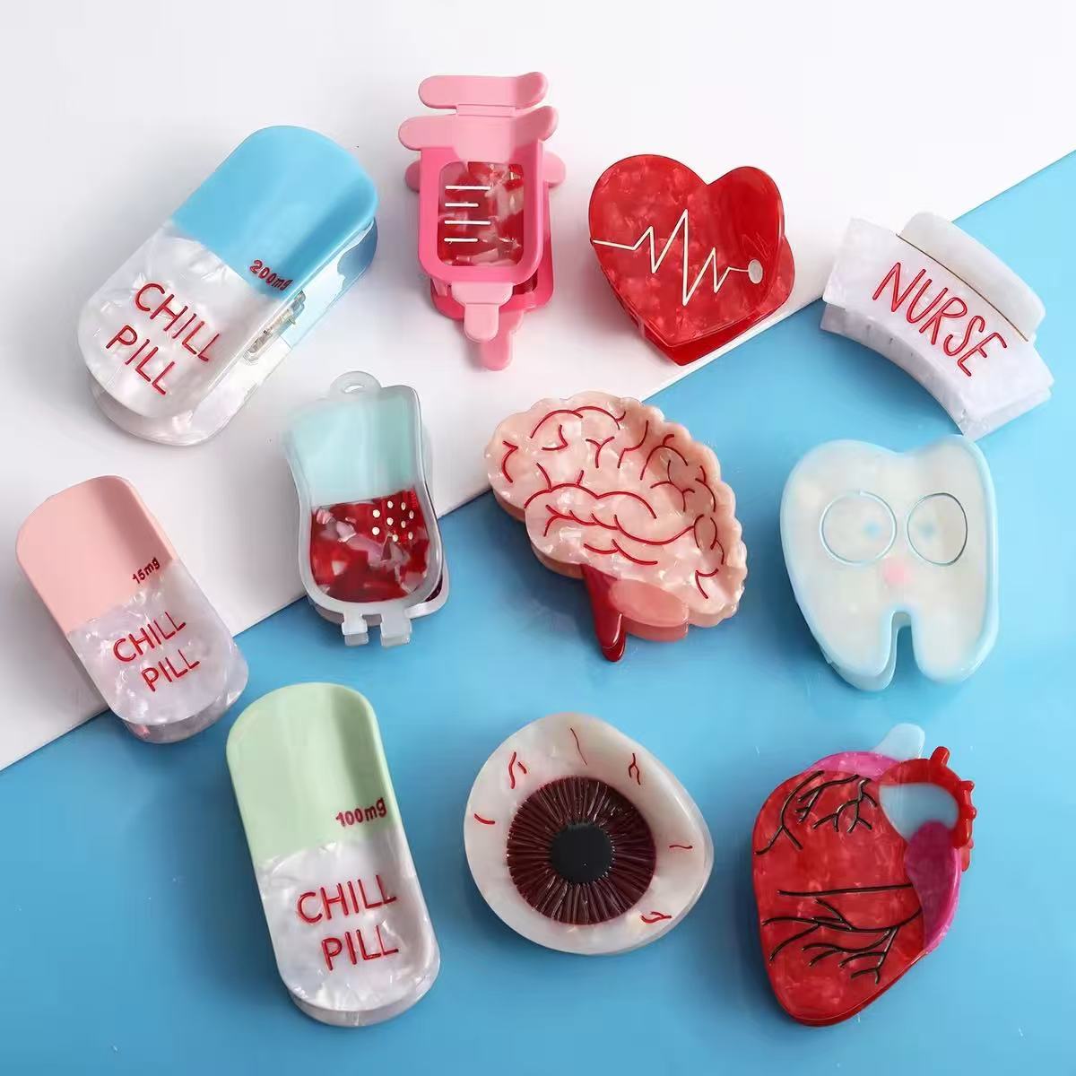 Color Block Pill Heart Medical - đánh giá và giá Hi Tech Accessories