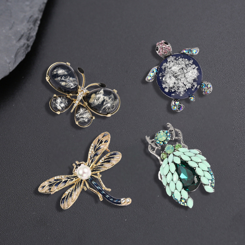 Insect style gemstone brooch,  - đánh giá và giá Hi Tech Accessories